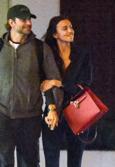 Bradley Cooper a dus-o pe Irina Shayk la părinți