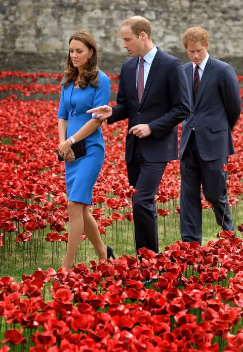 Kate Middleton îşi doreşte ca Prinţul Harry să se împace cu Chelsy Davy