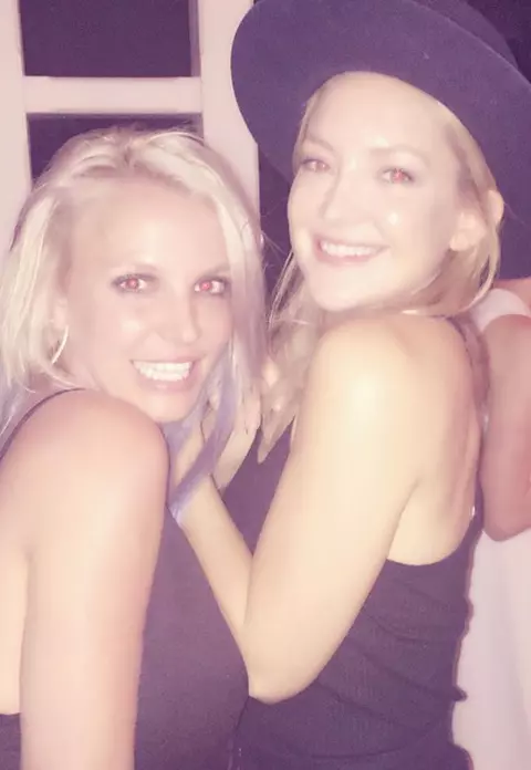 Britney Spears și Kate Hudson, prietene la distracție