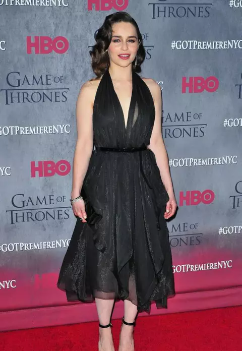 Emilia Clarke a fost desemnată “Cea mai sexy femeie în viaţă”