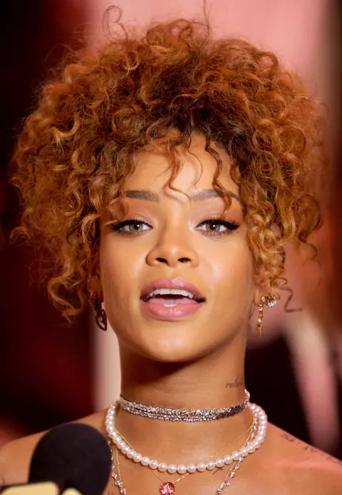 Rihanna, interviu despre Chris Brown