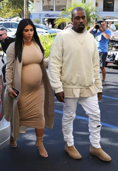 Kim Kardashian a împlinit 35 de ani. Uite cum a sărbătorit!