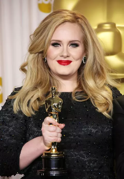 Adele: “Am fost pe punctul de a renunța la muzică”