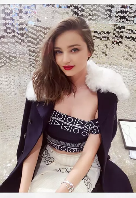 Miranda Kerr începe anul 2016 în forţă. Imaginea memorabilă cu top modelul