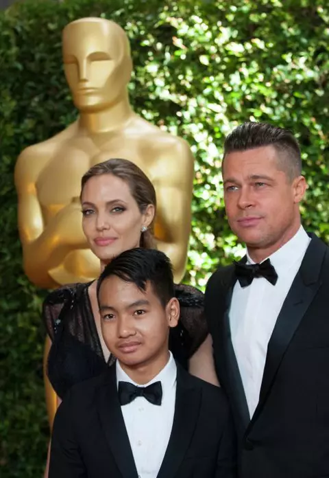 Angelina Jolie – Mamă a 6 copii, surprinde acum cu o declaraţie legată de copii