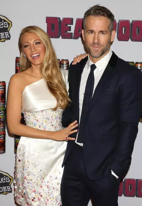 Blake Lively şi Ryan Reynolds, apariţie perfectă pe covorul roşu