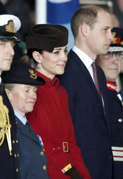 Kate Middleton – Extrem de stylish într-o ţinută reciclată