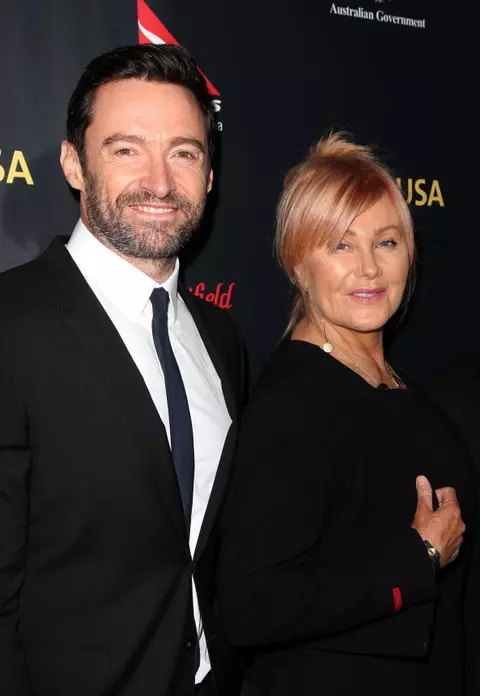 Hugh Jackman îşi iubeşte soţia ca în prima zi. Secretul mariajului său de 20 de ani