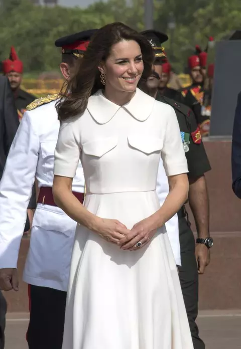 Cele mai frumoase rochii purtate de Kate Middleton în India