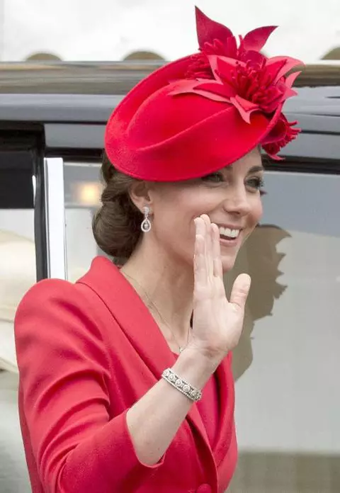 Ducesa de Cambridge – Lady in red