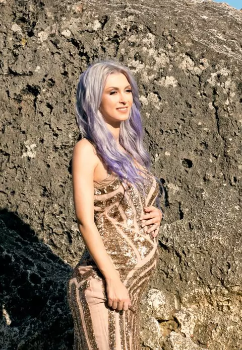 Cum arăta Andreea Bălan în urmă cu 16 ani, pe coperta Viva!