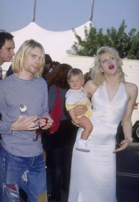 Uite cum arată acum fiica lui Kurt Cobain - VIDEO