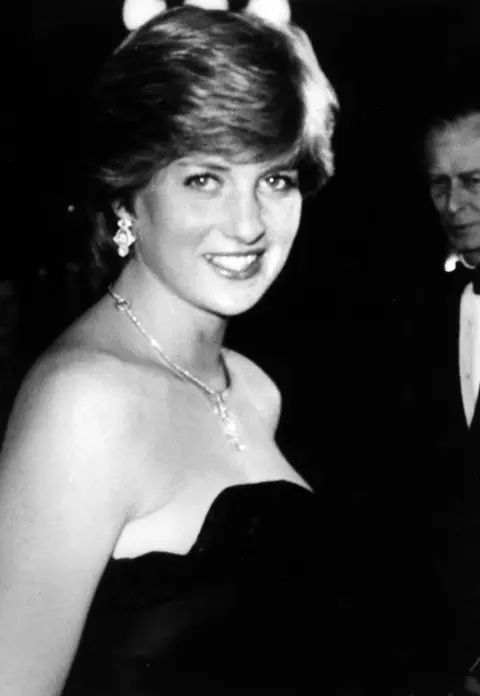 Au trecut 19 ani de la moartea Prinţesei Diana