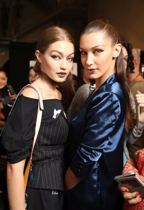 Top modelul Gigi Hadid s-a apărat eroic în plină stradă - VIDEO