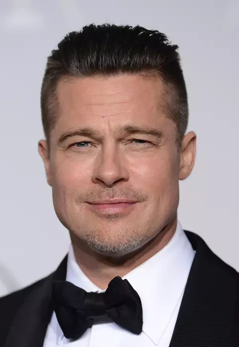 Brad Pitt revine în lumina reflectoarelor! Starul a făcut furori la gala Golden Globes din acest an! - VIDEO