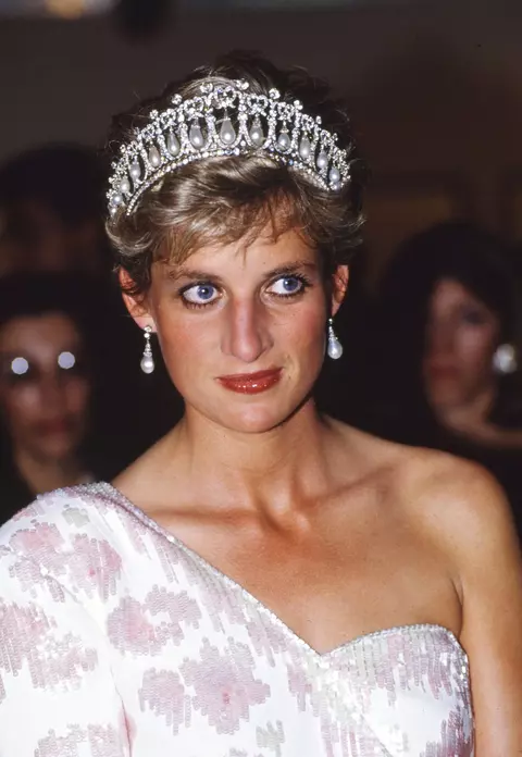 Au trecut 21 de ani de la dramatica ei dispariție. Cum ar fi arătat Prințesa Diana la 60 de ani
