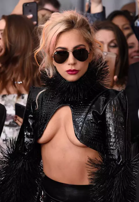 Lady Gaga si Metallica, probleme tehnice jenante pe scena Grammy