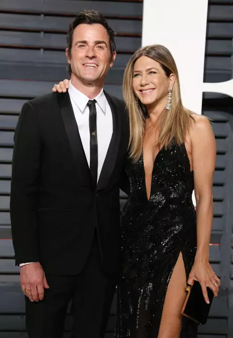Incredibil! Cât au costat bijuteriile purtate de Jennifer Aniston la Oscar 2017