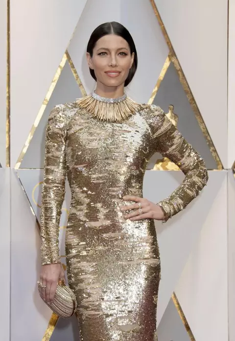 Ţinute de Oscar: ce designeri le-au îmbrăcat pe vedete anul acesta