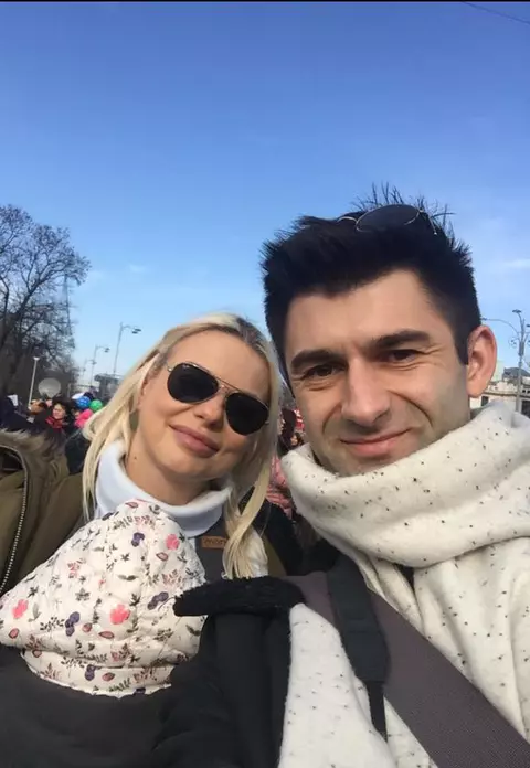 Vedetele participă la protestele istorice din România. Mesaje şi fotografii emoţionante