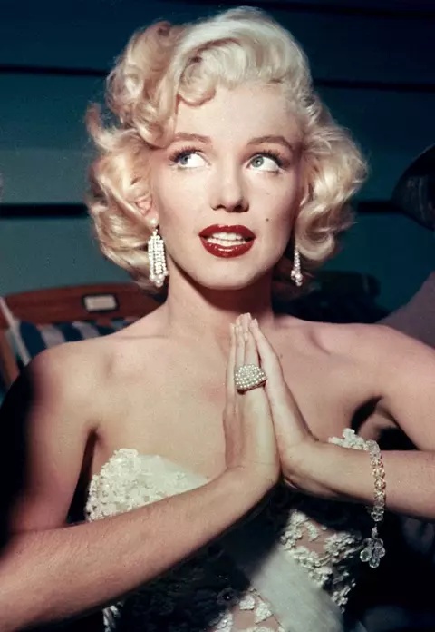 Marilyn Monroe a fost însărcinată în secret! Imagini nemaivăzute cu burtica de gravidă a actriței