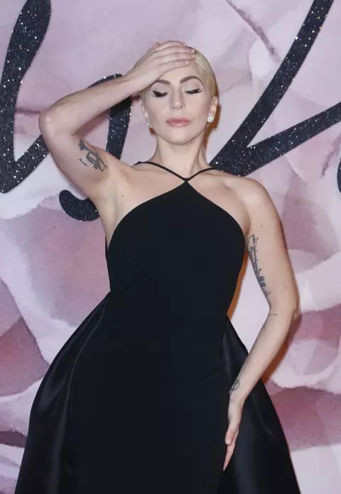 Lady Gaga are mari probleme de sănătate! "Sunt devastată!"