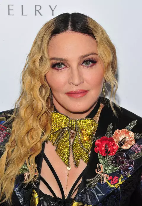 Top 6 cele mai zgârcite vedete de la Hollywood