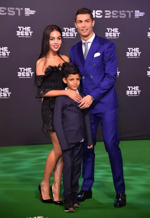 Cristiano Ronaldo va avea gemeni, însă nu iubita sa este mama copiilor