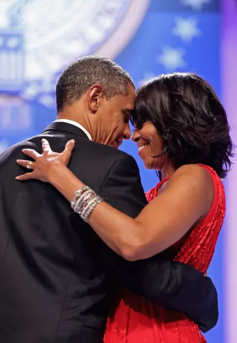 Michelle şi Barack Obama îşi vor scrie memoriile. Suma fabuloasă pe care o va obţine cel mai cool cuplu de la Casa Albă