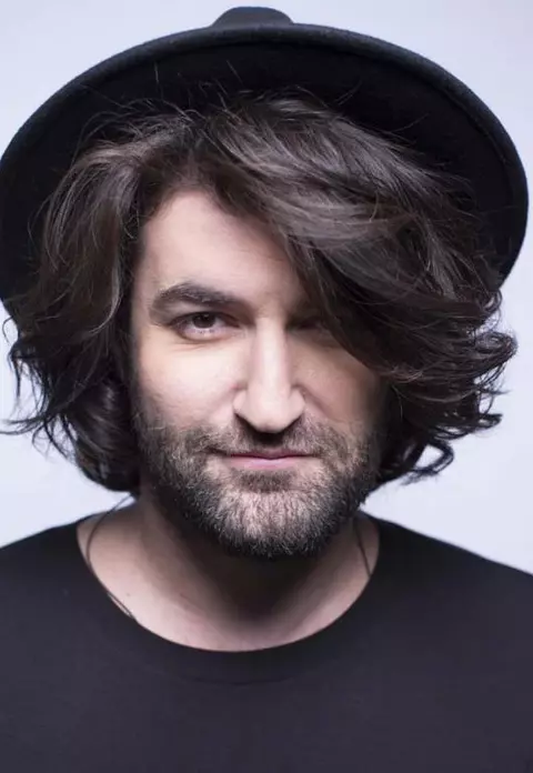 Smiley Omul face şcoală de vlogging cu cei mai buni profesori din România pe canalul său de YouTube