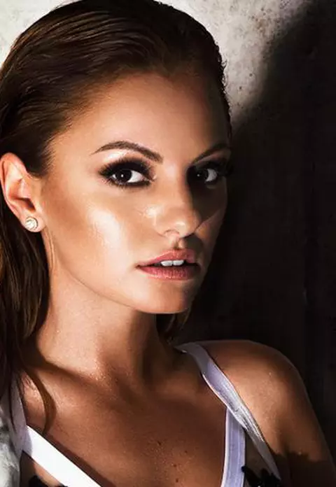 Get the look: Alexandra Stan