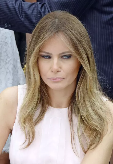 Melania Trump face o nouă gafă! A dat like unui tweet împotriva soțului ei, Donald Trump