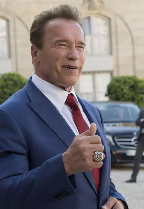 Fotografia zilei: Macron & Schwarzenegger – “Vom face planeta măreață din nou!”
