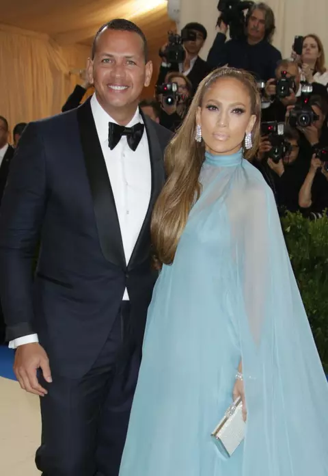 Jennifer Lopez și Alex Rodriguez - prima vacanță în doi. Diva este absolut fermecată de iubitul ei