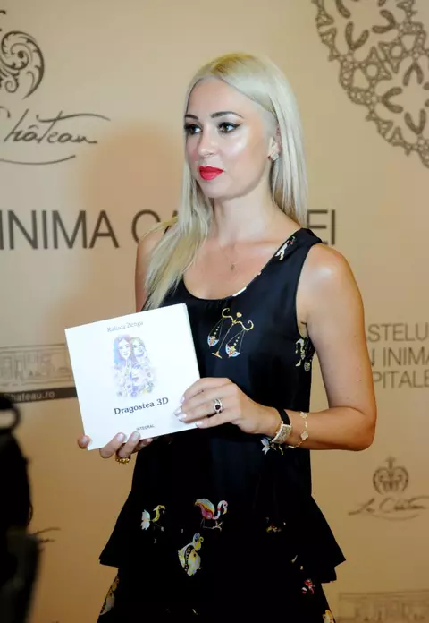 Raluca Zenga și-a lansat primul volum de poezii
