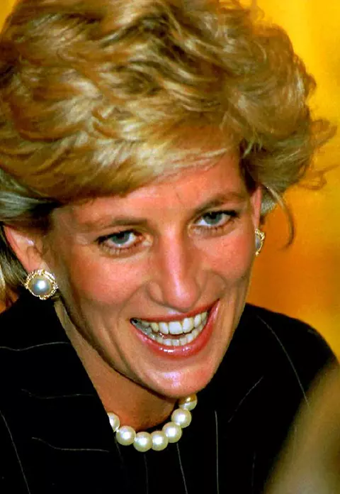 Prinţesa Diana, într-o relaţie secretă cu un celebru actor american