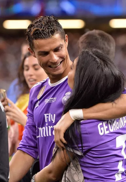 Iubita lui Ronaldo a pozat însărcinată. Cum arată Georgiana Rodriguez în luna a 5-a de sarcină