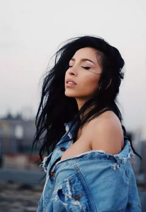 Ruby, 10 ipostaze sexy! Cântăreaţa e din ce în ce mai provocatoare