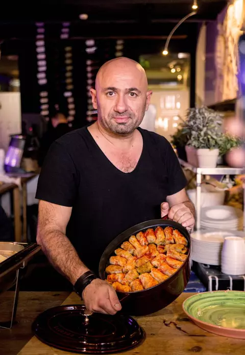 (P) Încă una, vă rog! – cu siguranță asta vei exclama după ce vei gusta unul din preparatele din bucătaria +1!