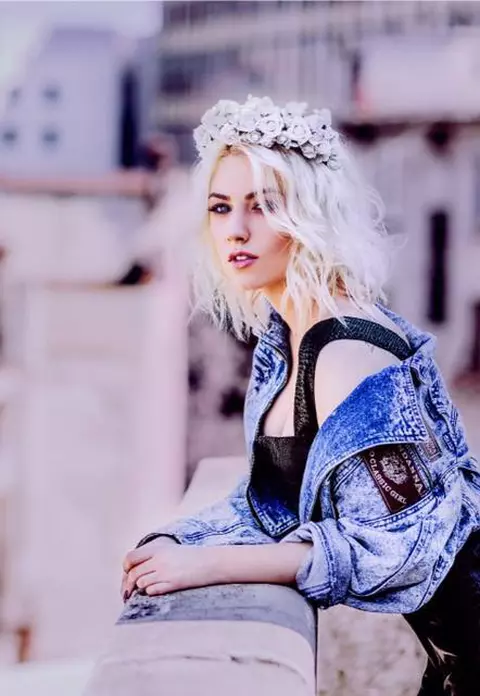 Jo și-a făcut schimbare de look la Barcelona. Șapte ore a stat artista la salon