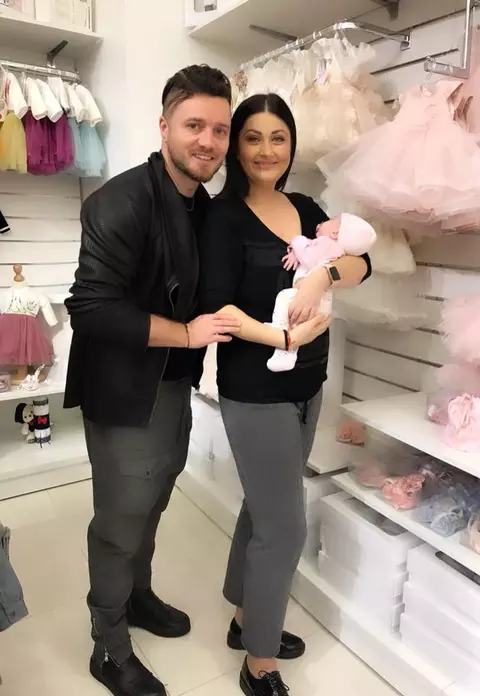 Gabriela Cristea şi Tavi Clonda se pregătesc de botezul fiicei lor! Când va avea loc