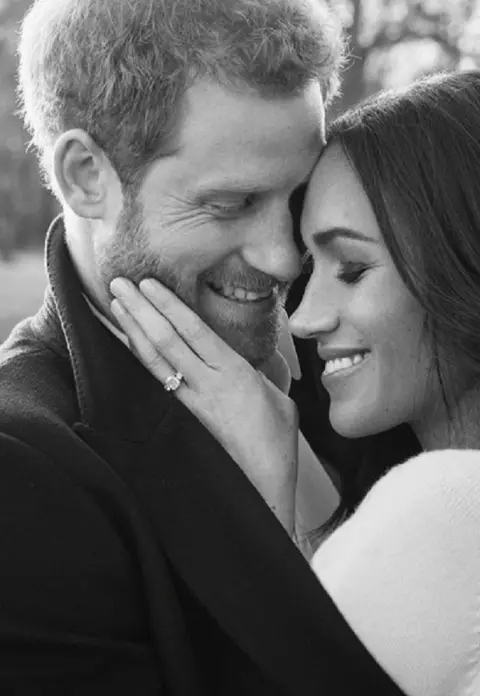 Cinci reguli neobișnuite pe care Meghan Markle și Prințul Harry vor trebui să le respecte când li se va naște bebelușul