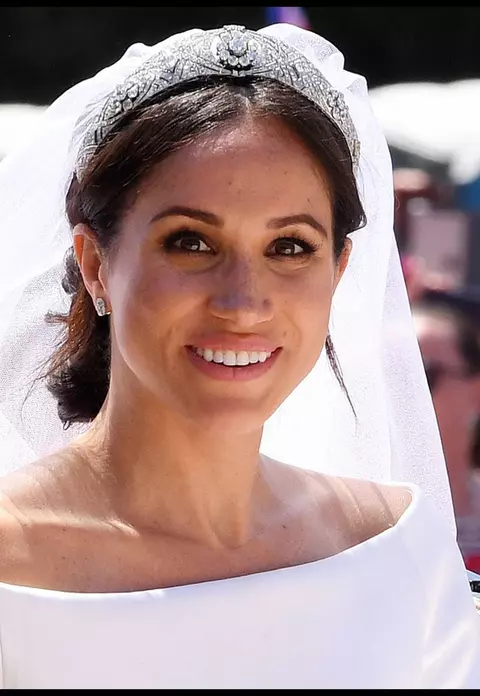 Cum poți recrea coafura purtată de Meghan Markle la nunta regală? FOTO