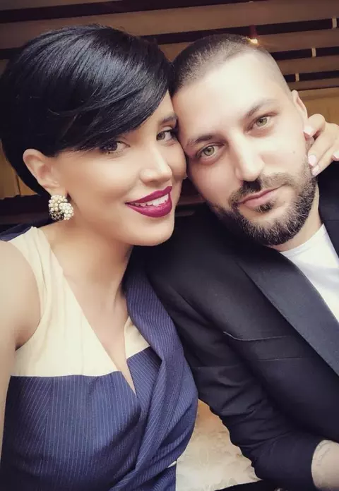 Adelina Pestrițu și Virgil Șteblea au mers la starea civilă: ”Cel mai proaspăt cuplu de însurăței”