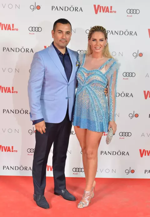Andreea Bănică l-a luat de soţ pentru a doua oară pe Lucian Mitrea. Totul la VIVA! Party 2018