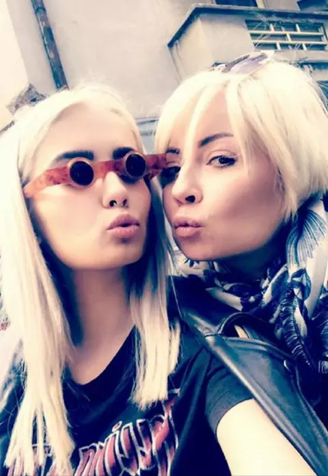 Ce relaţie are Catinca Roman cu fiica sa. Calinei îi place să petreacă în club
