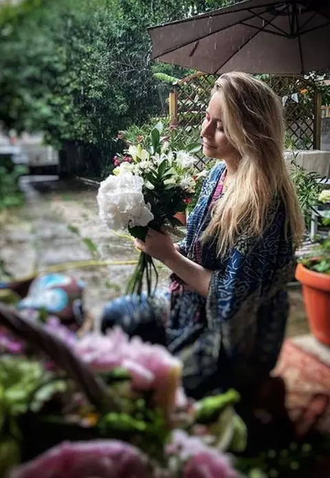 Aşa o alintă Laura Cosoi pe fetiţa sa recent născută! Rita e tare cuminte