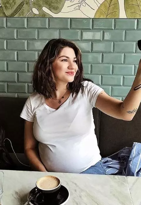 Laura Mușuroaea a născut un băiețel. Prima imagine cu bebelușul vloggeriței