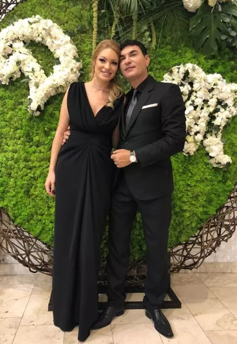 Prima zi de grădiniţă pentru fiul lui Cristi Borcea şi al Valentinei Pelinel: "Împreună!"