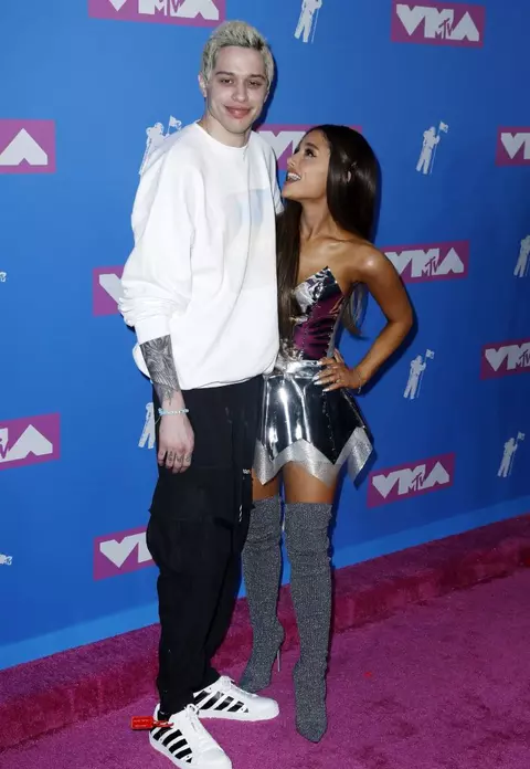 Ariana Grande a rupt logodna cu Pete Davidson. Motivul pentru care s-au despărțit